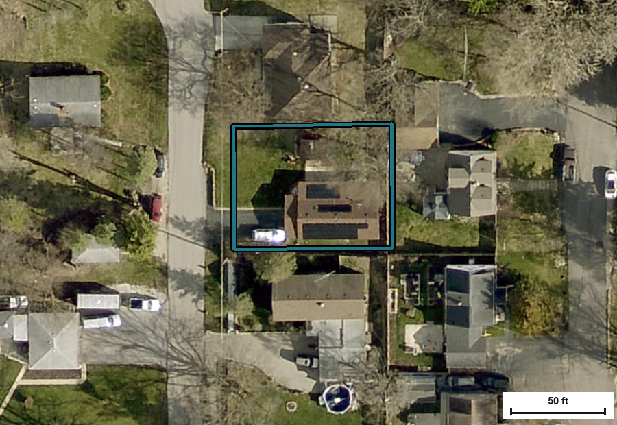 Aerial view of 824 Hague St